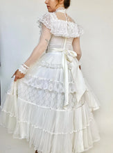 Load image into Gallery viewer, 1970s Gunne Sax Dress Romantic Renaissance Bridal Collection Lace Prairie Gown 9