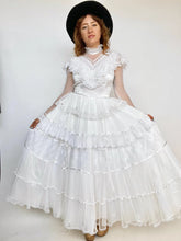 Load image into Gallery viewer, 1970s Gunne Sax Dress Romantic Renaissance Bridal Collection Lace Prairie Gown 9