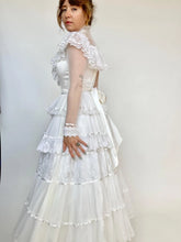 Load image into Gallery viewer, 1970s Gunne Sax Dress Romantic Renaissance Bridal Collection Lace Prairie Gown 9