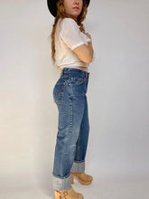 Load image into Gallery viewer, 1990s Levi's 505 Jeans Cotton Dark Denim Straight Leg 30" x 33"