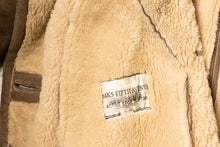 Load image into Gallery viewer, 1970s Coat Shearling Suede M