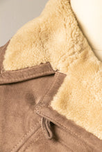 Load image into Gallery viewer, 1970s Coat Shearling Suede M