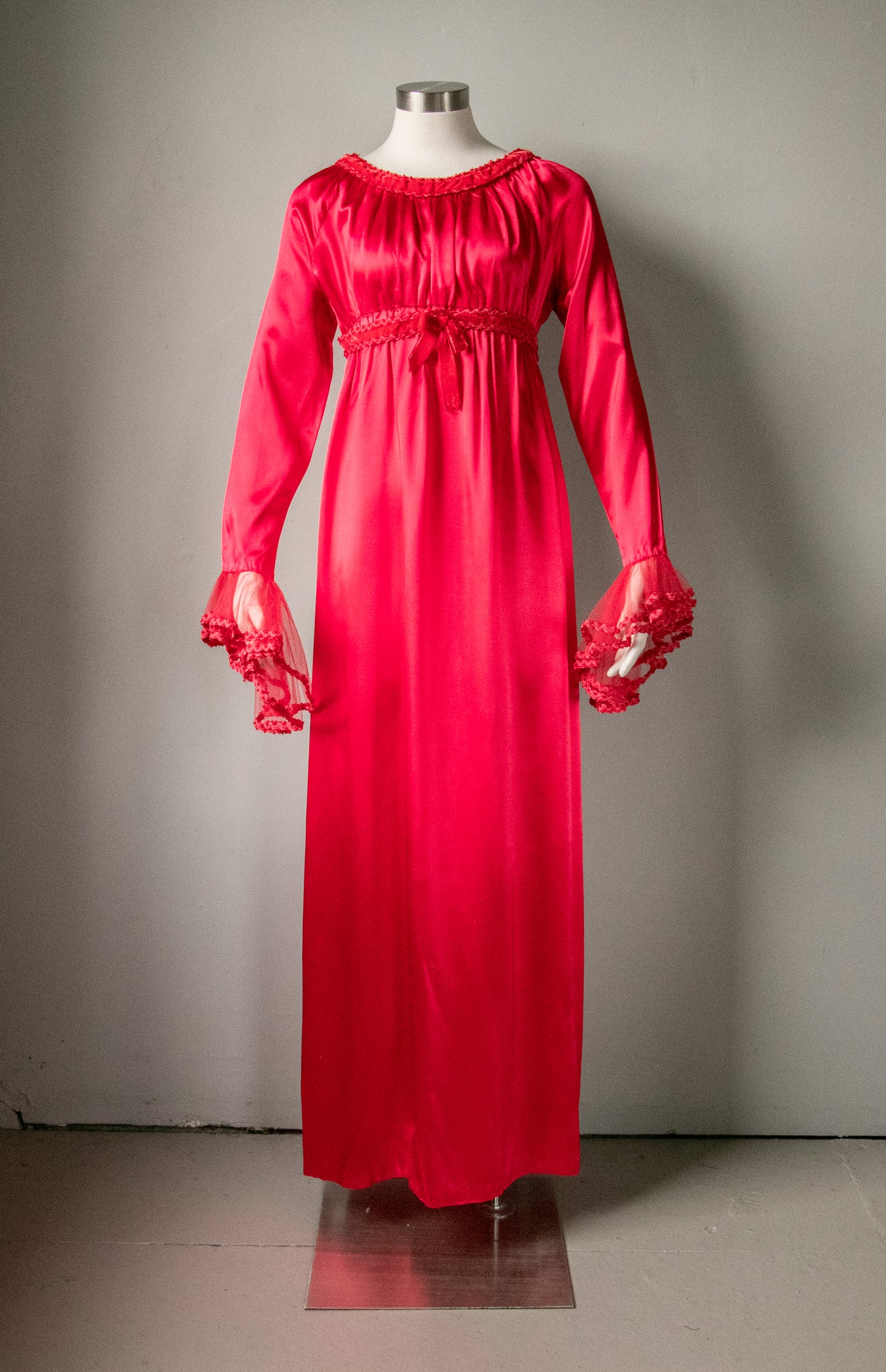 1960s Dress Angel Sleeve Gown S/M