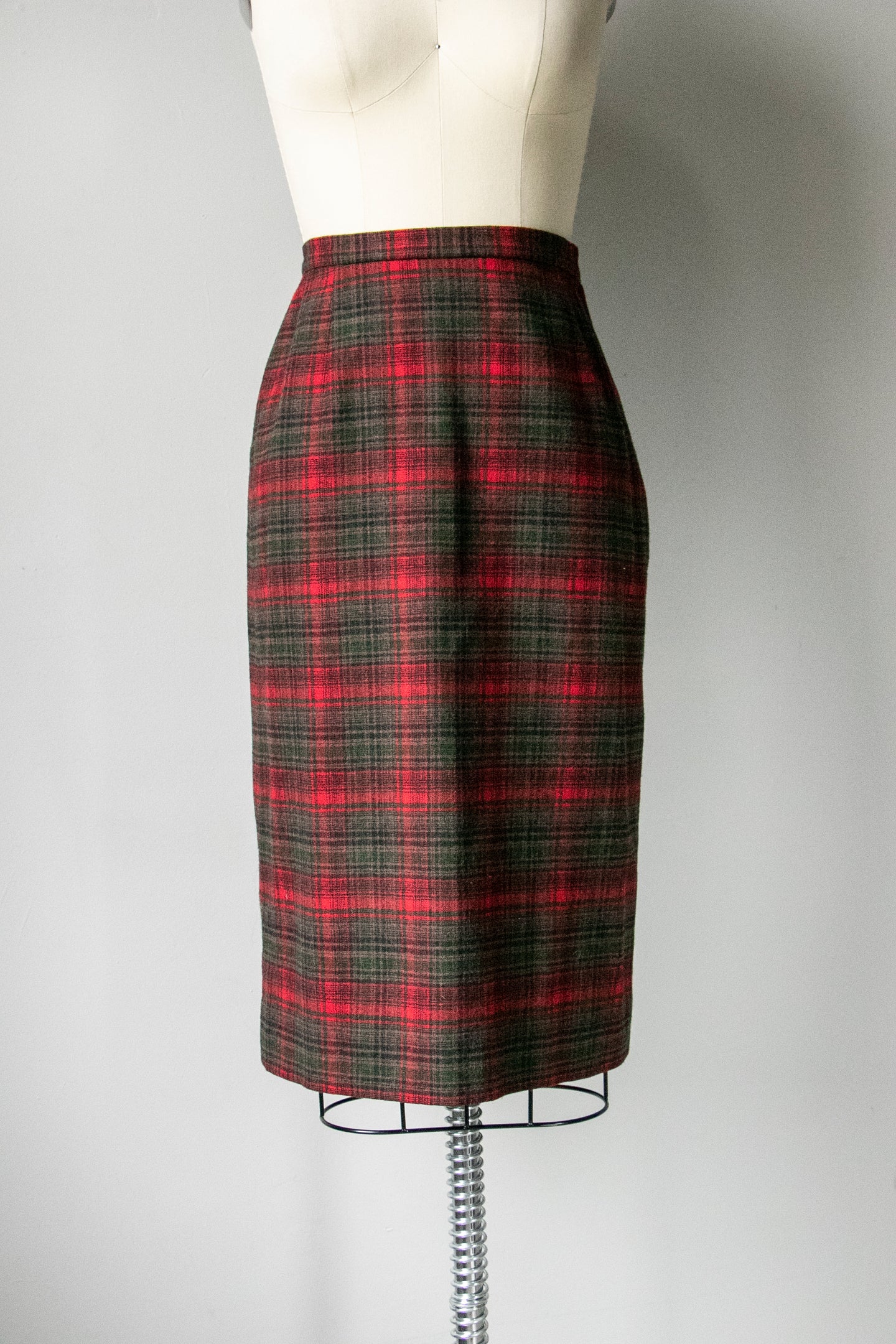 1970s Pencil Skirt Pendleton Wool Plaid S