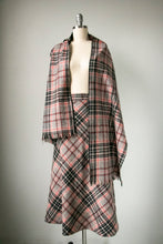 Load image into Gallery viewer, 1960s Wool Skirt Scarf Set Plaid XS