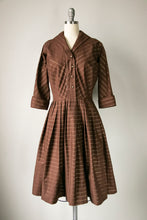 Load image into Gallery viewer, 1950s Dress Striped Cotton Full Skirt Shirtwaist M