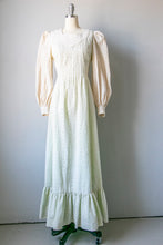 Load image into Gallery viewer, 1970s Maxi Dress Green Eyelet Lace M