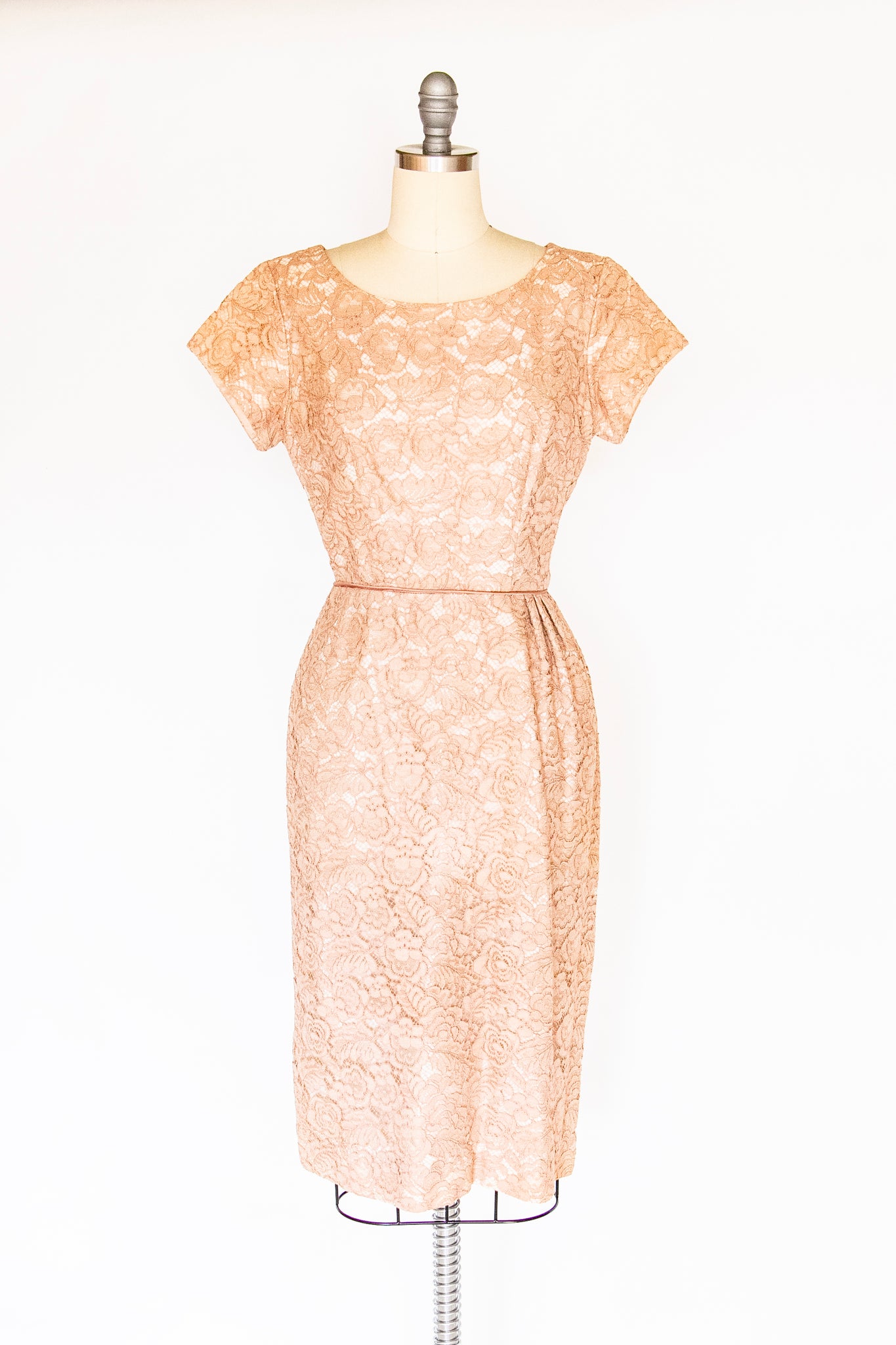 1950s Dress Beige Champagne Lace S/M Deja Vintage Boutique 1950s Dress Beige Champagne Lace S/M Deja Vintage Boutique
