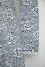 Load image into Gallery viewer, 1970s Maxi Dress Floral Rose Cotton S