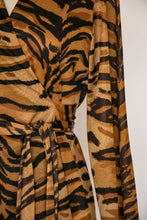 Load image into Gallery viewer, 1970s Robe Animal Print Lingerie S