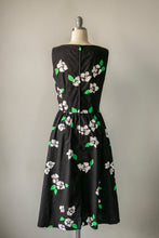 Load image into Gallery viewer, 1960s Dress Cotton Hawaiian Floral S