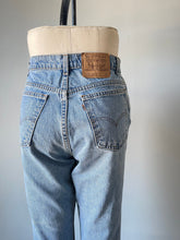 Load image into Gallery viewer, 1990s 951 Levi&#39;s JEANS Denim High Waist 32&quot; x 28&quot;