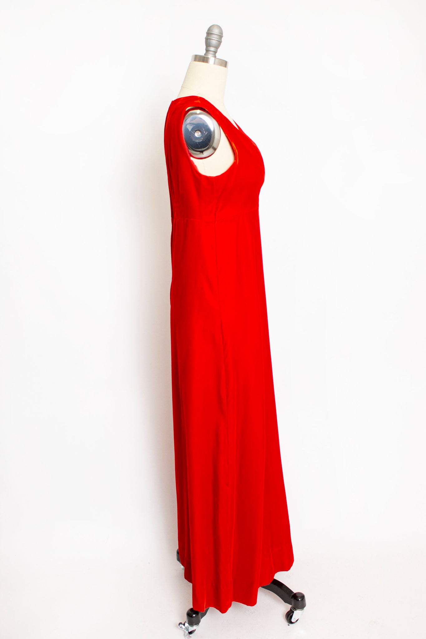 1960s Dress Red Velvet Empire Waist Column Small Deja Vintage Boutique 1960s Dress Red Velvet Empire Waist Column Small Deja Vintage Boutique