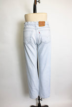 Load image into Gallery viewer, 1990s Levi&#39;s JEANS Denim Slim Fit Tapered Leg High Waist 31&quot; x 30&quot;