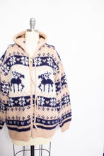 Load image into Gallery viewer, 1970s Sweater HOODED Wool Snowflake Deer Knit Small
