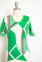 Load image into Gallery viewer, Vintage 1970s T-Shirt Graphic Printed Finland Tee XS Extra Small