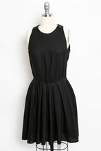 Load image into Gallery viewer, 1980s Dress ALBERT NIPON Black Linen Sleeveless 80s Small