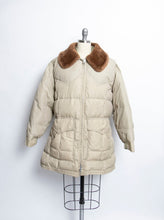 Load image into Gallery viewer, 1960s Down Coat Puffer Jacket Beige Large