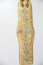 Load image into Gallery viewer, 1960s Belt Gold Bullion Metallic Waist Cinch M / L